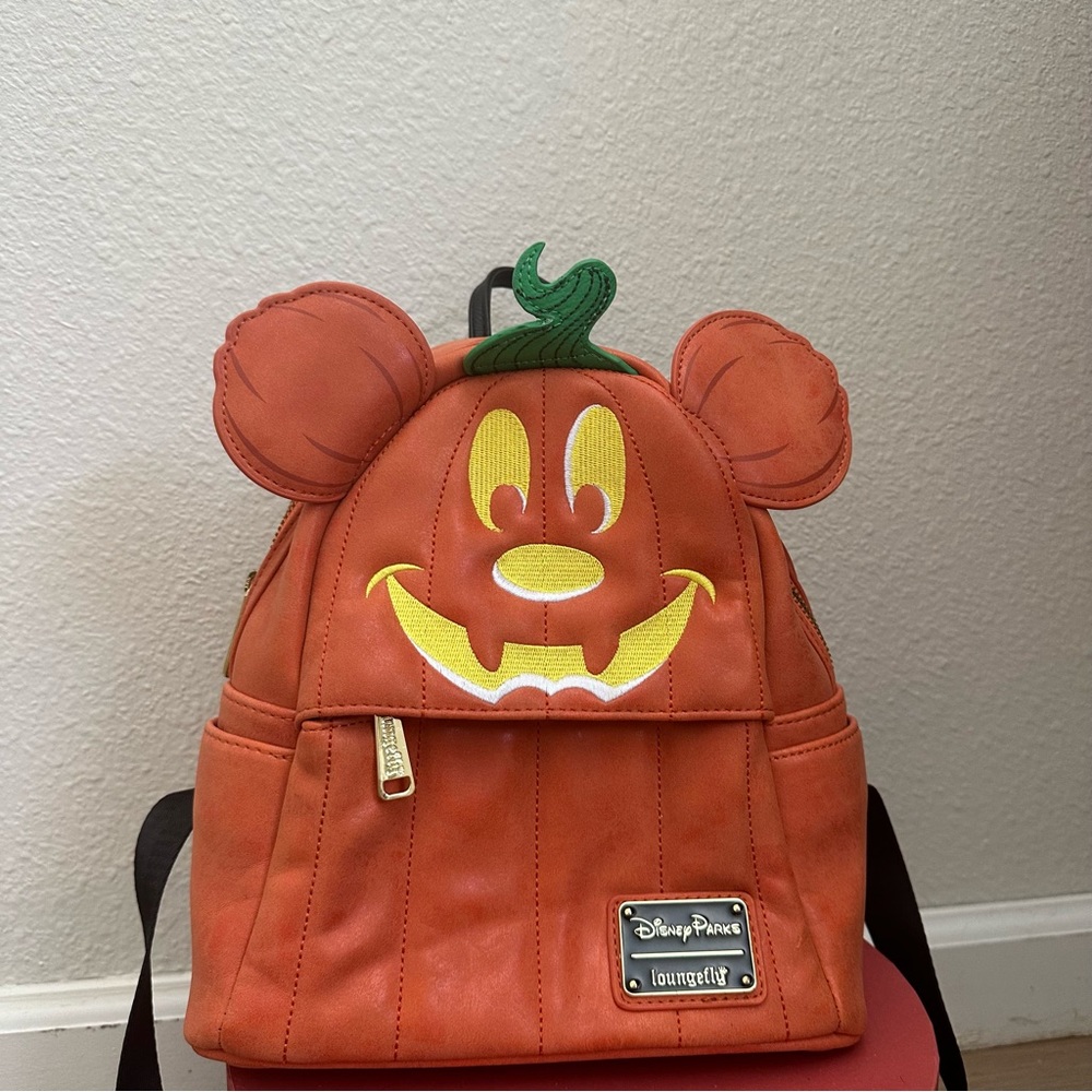 Pumpkin loungefly backpack